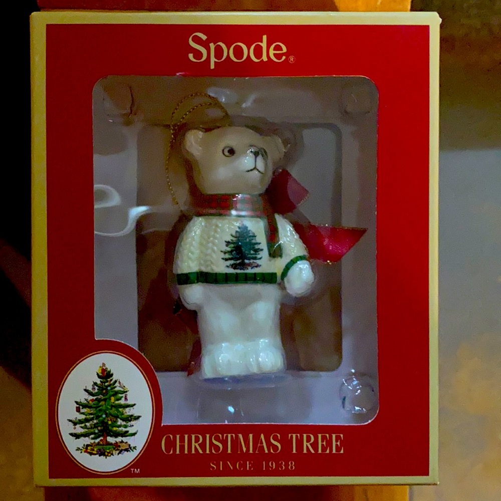 NIB Spode Christmas Tree sweater bear ornament